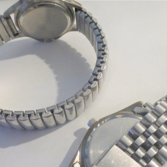 WTC - 7x VINTAGE WATCHES Vintage Watch Water Resistant Watch Carriage Bell Q & Q - Picture 6 of 15